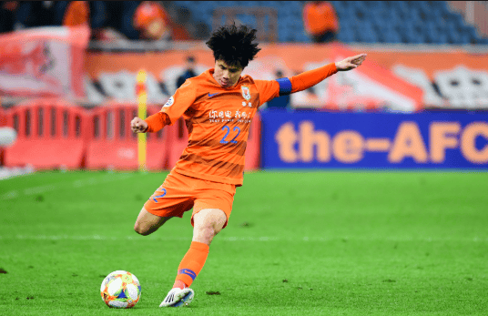 清晨亚冠焦点战，托特纳姆更衣室发声，管理层满意，身体对抗强度拉满