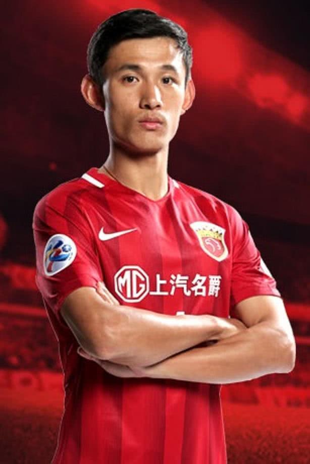 华盛顿奇才队长鼓劲-芝加哥公牛训练开放日，今夜队长鼓劲引欢呼，中超在即，赛程密集仍需轮换的简单介绍